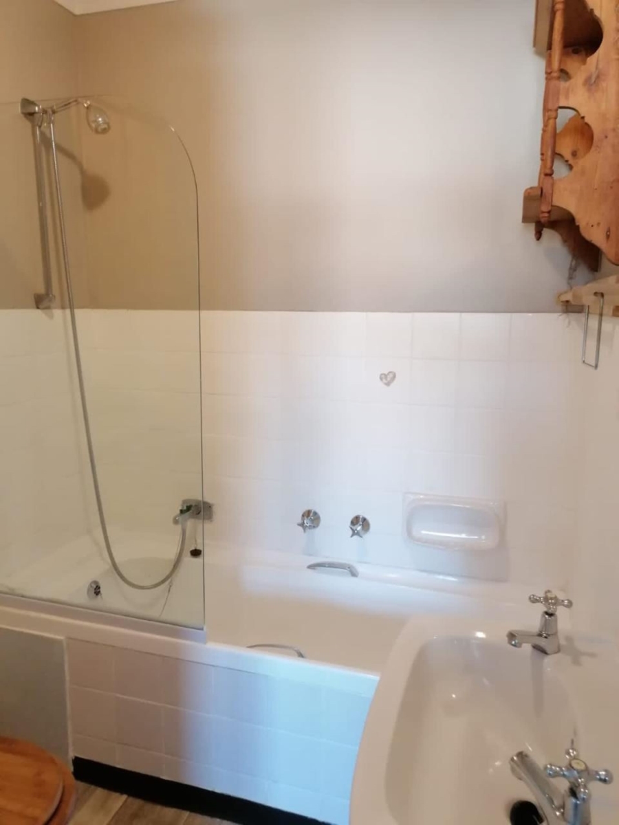 1 Bedroom Property for Sale in Van Riebeeckstrand Western Cape